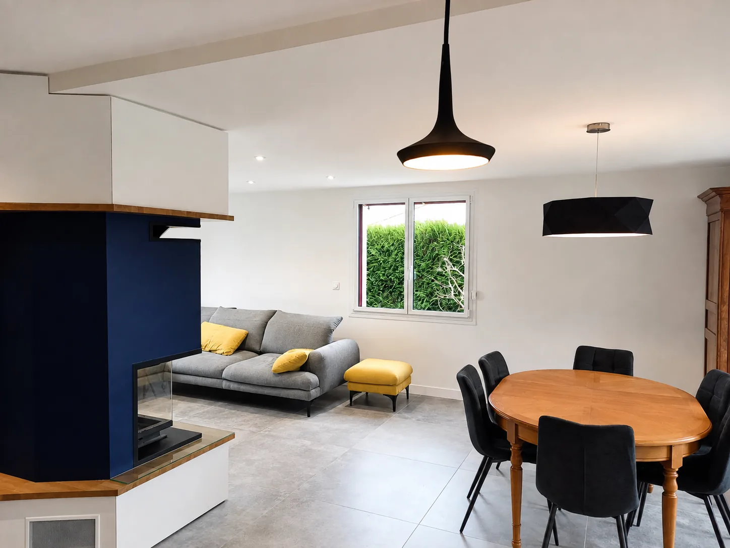 LE GRAND BLEU, rénovation d'une pièce de vie d'une maison des années 70, Bocage vendéen (85)
